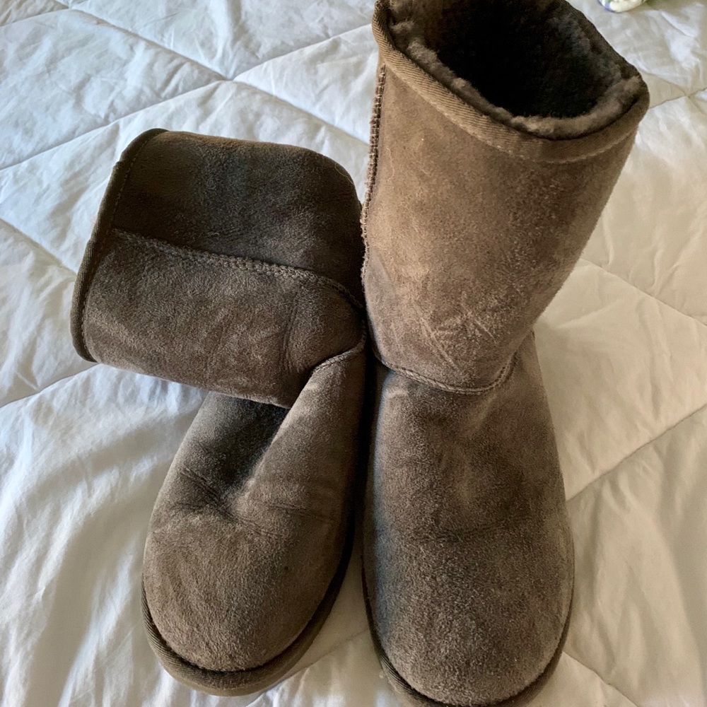UGG Classic Short Boots